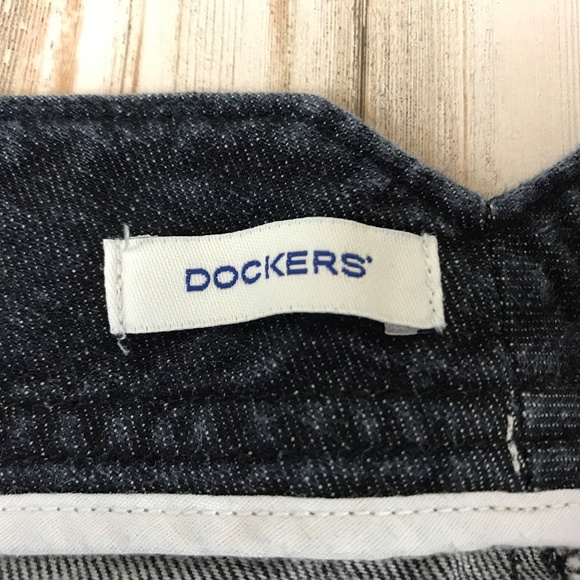 5/$25 Dockers Womens Shorts 8 Blue Denim Casual Y12 - Picture 3 of 4